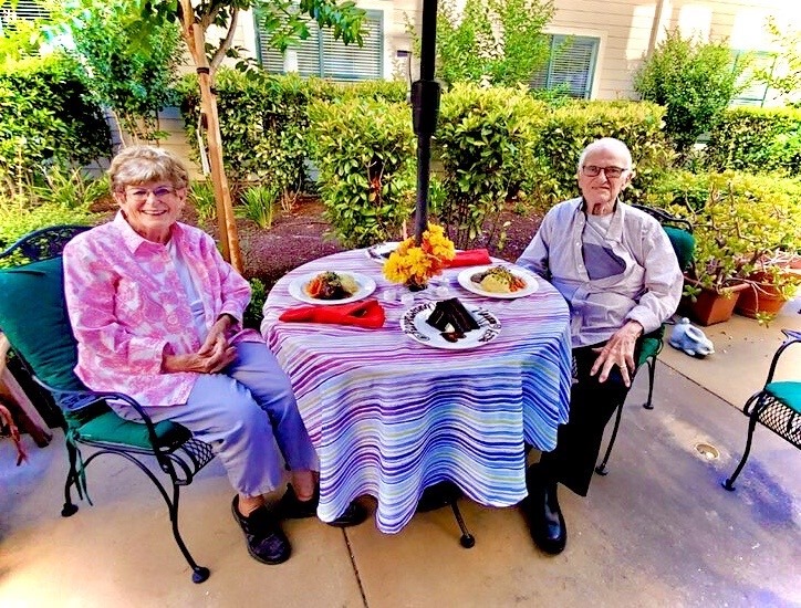 residents dining outside